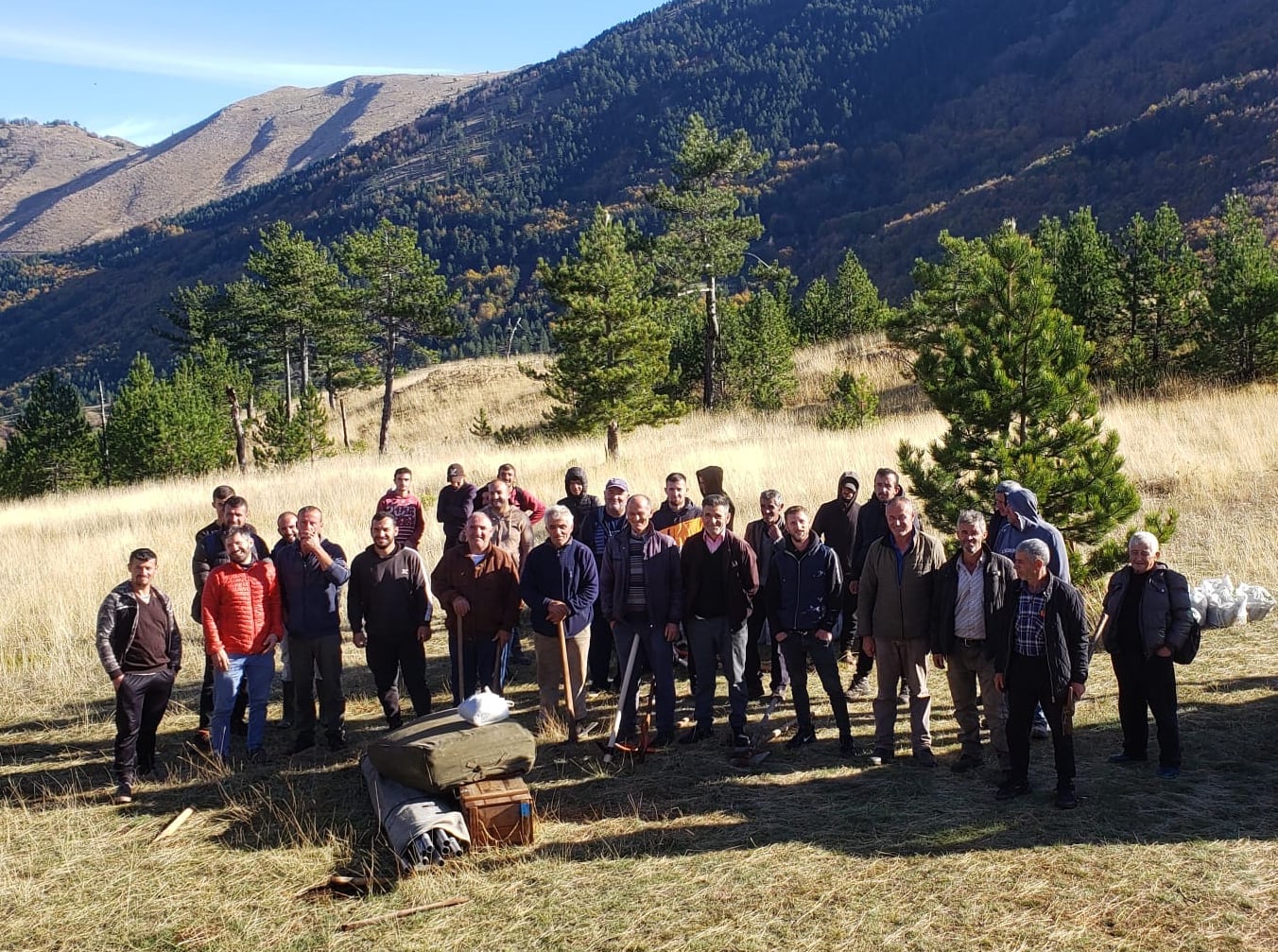 2023: Team assembled in the morning before heading to the planting area